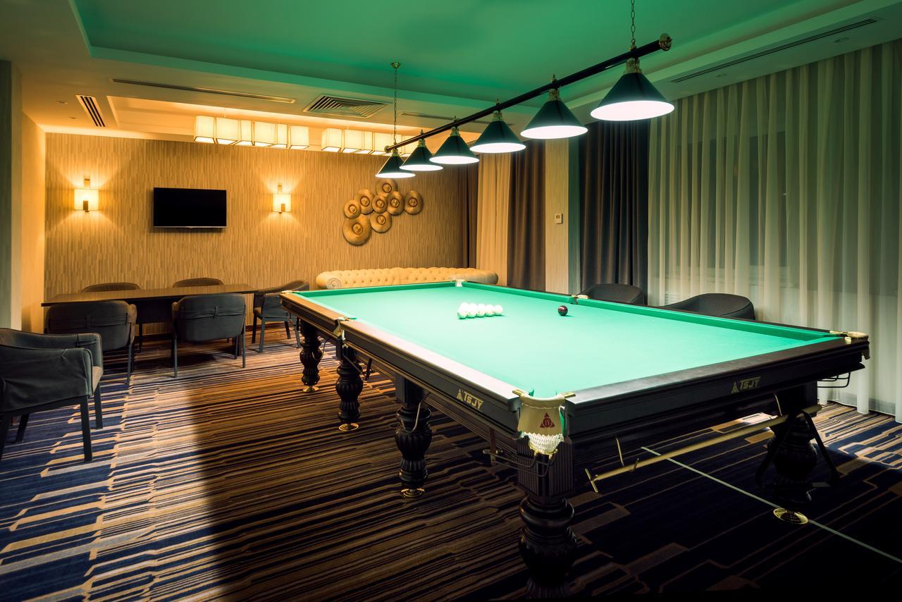 Monte Bianco Hotel & Spa Астана Екстериор снимка